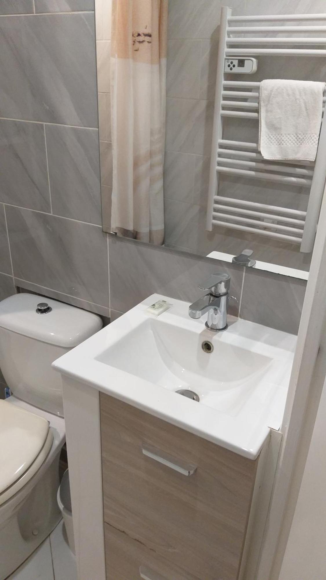 Magnifique Studio Au Coeur Historique De Frejus Ngoại thất bức ảnh