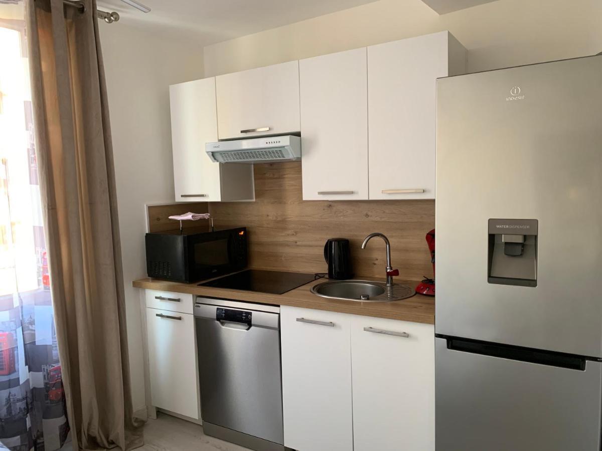 Magnifique Studio Au Coeur Historique De Frejus Ngoại thất bức ảnh